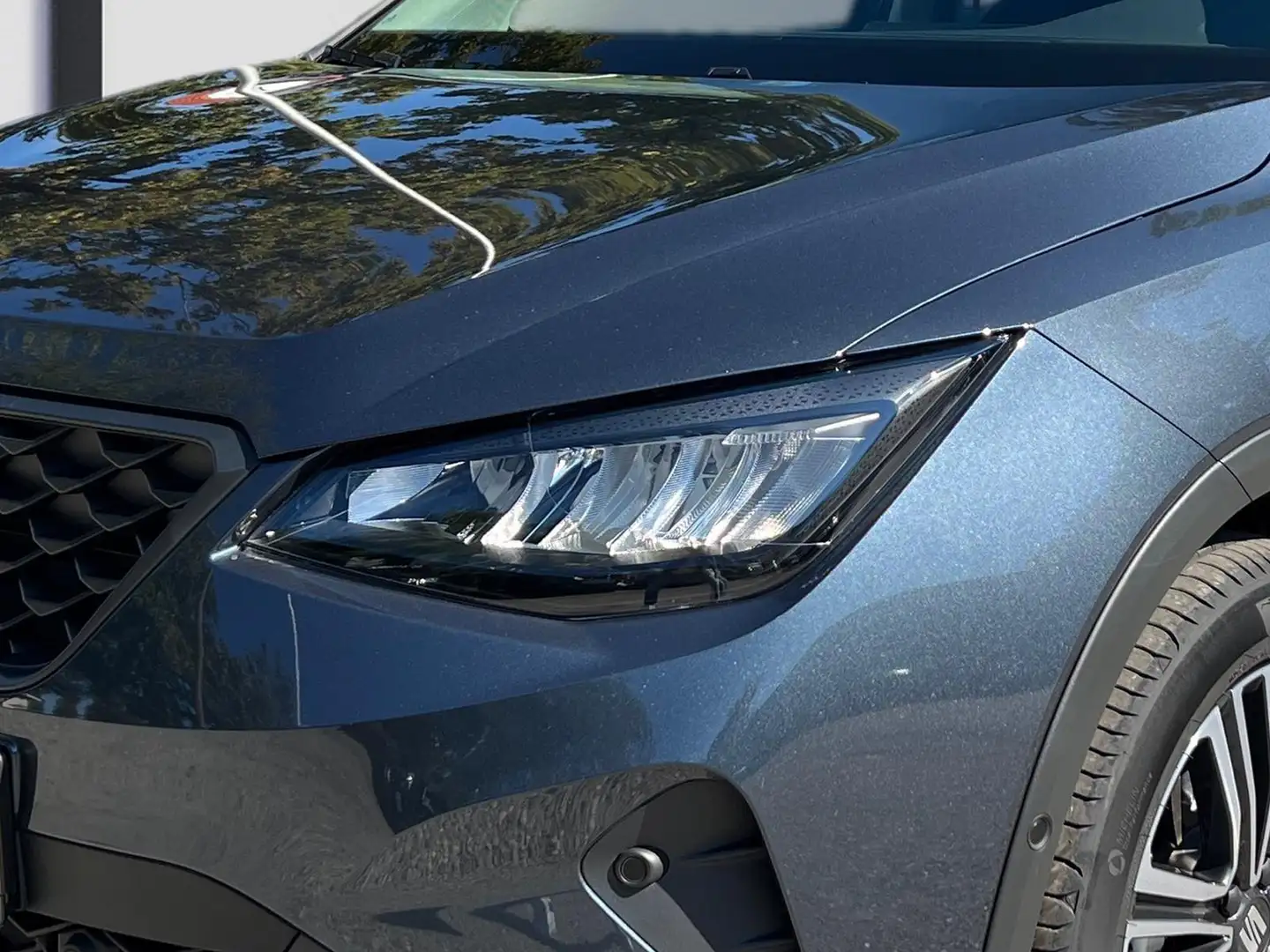 SEAT Arona 1.0 TSI DSG Style LED SHZ Kamera Grau - 2