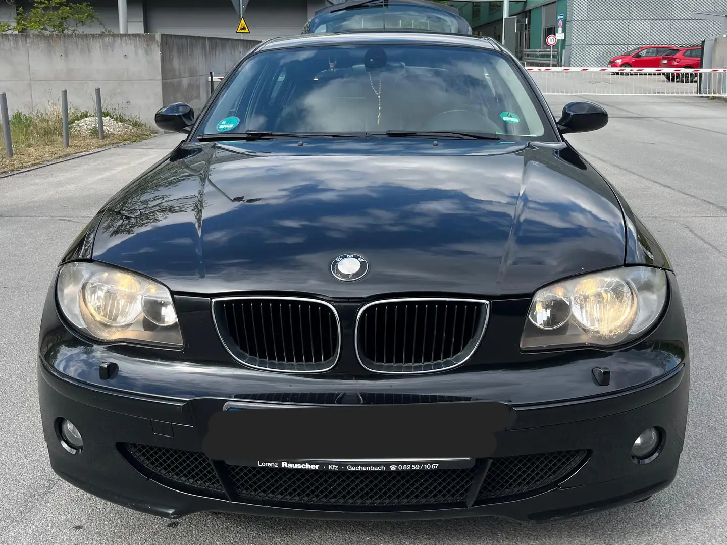 BMW 120 120i Schwarz - 1