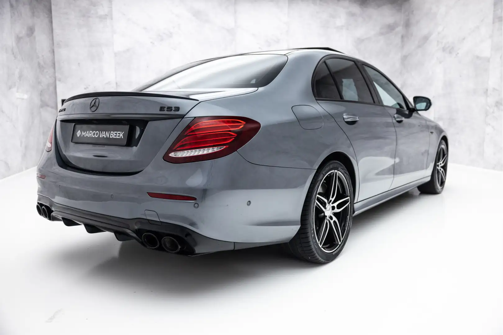 Mercedes-Benz E 53 AMG 4MATIC Premium | Pano | Luchtvering | Distronic+ Gris - 2