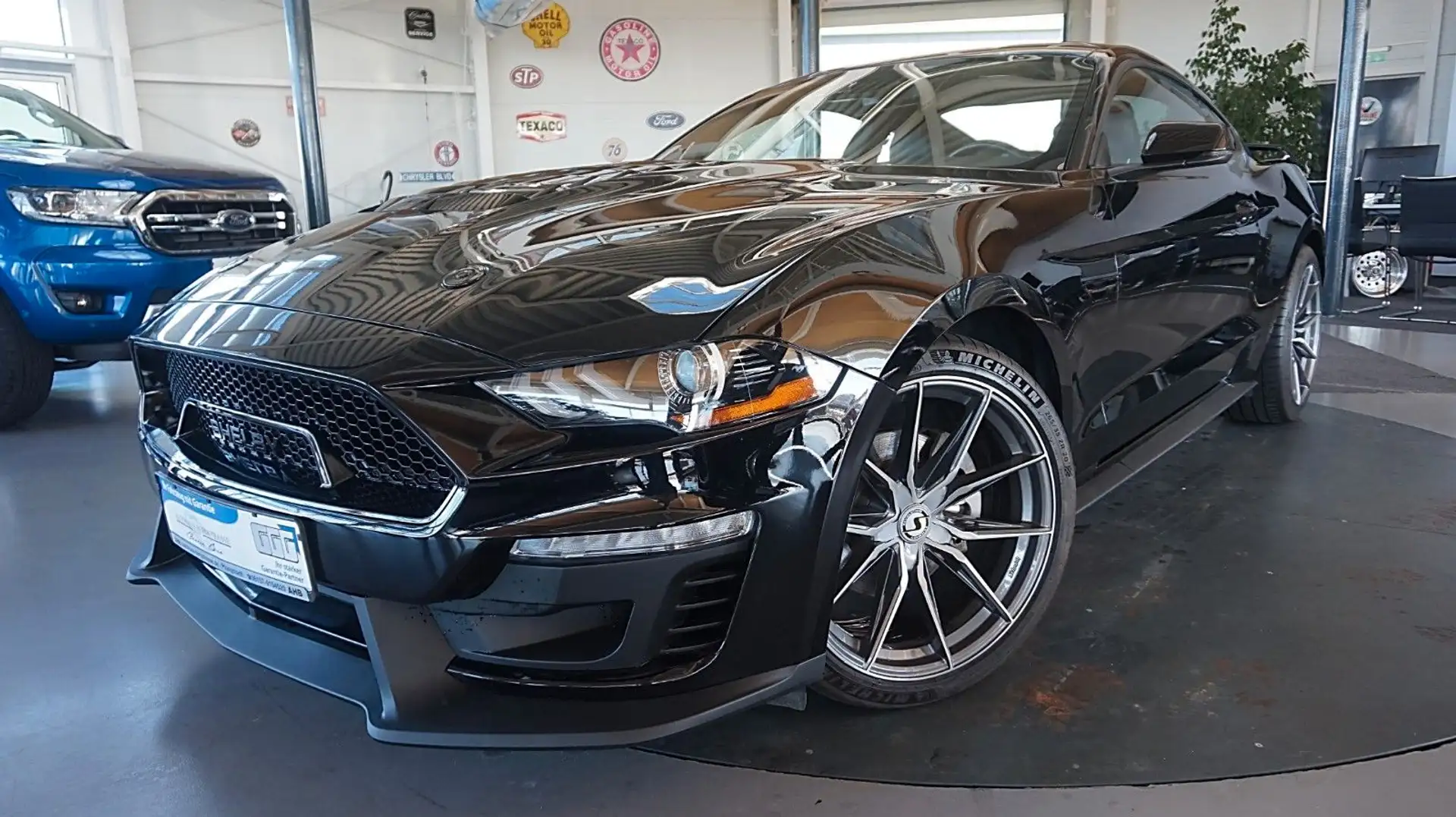 Ford Mustang 2.3EcoBoost Shelby look*Digi*Klappen* Schwarz - 1