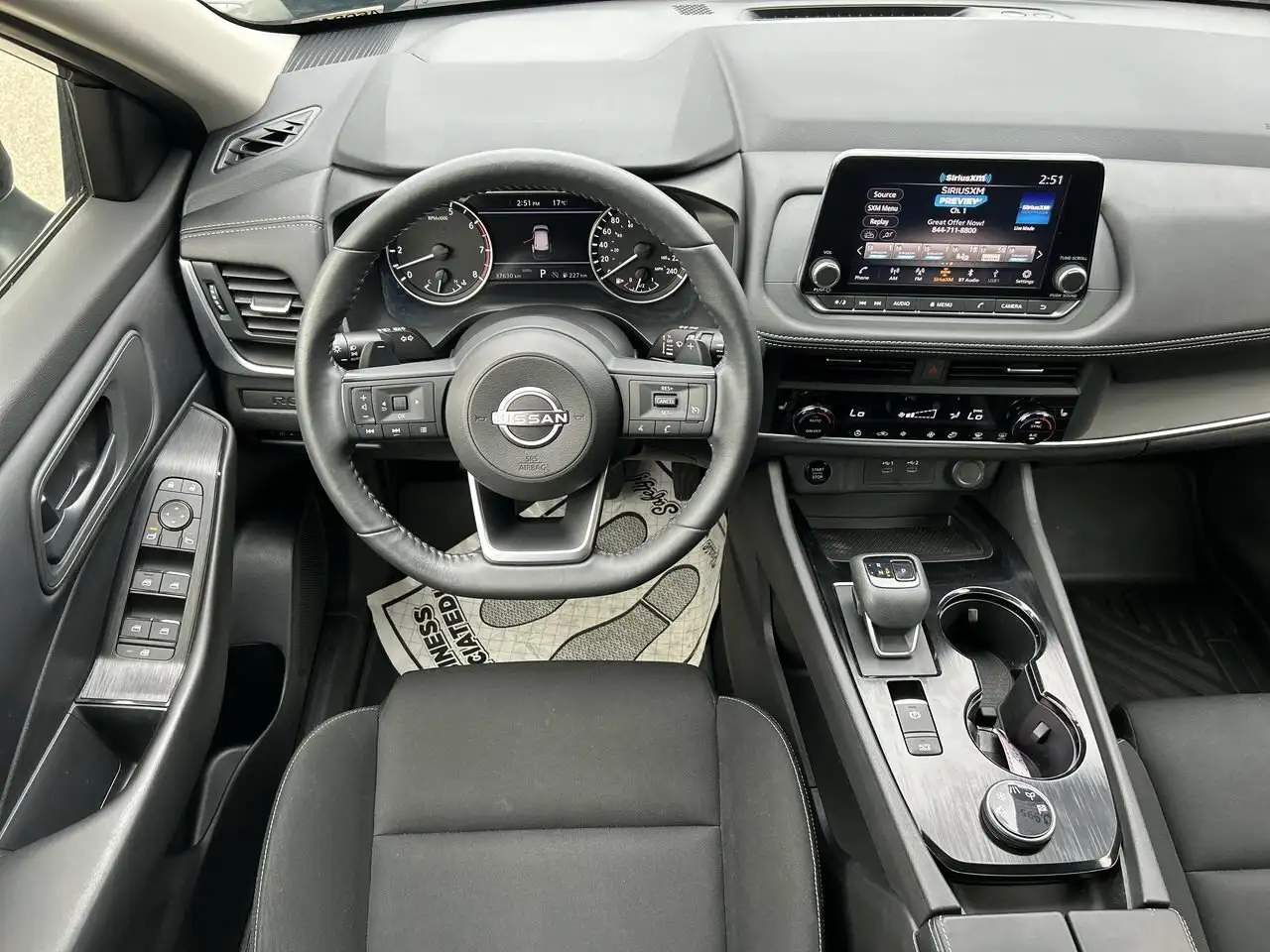 Nissan Rogue fotografie Nissan Rogue
