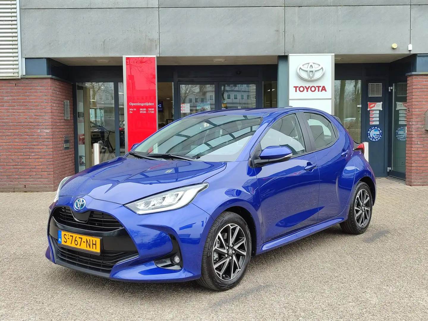 Toyota Yaris 1.5 HYBRID DYNAMIC LED KEYLESS APPLE/ANDROID CLIMA Bleu - 1
