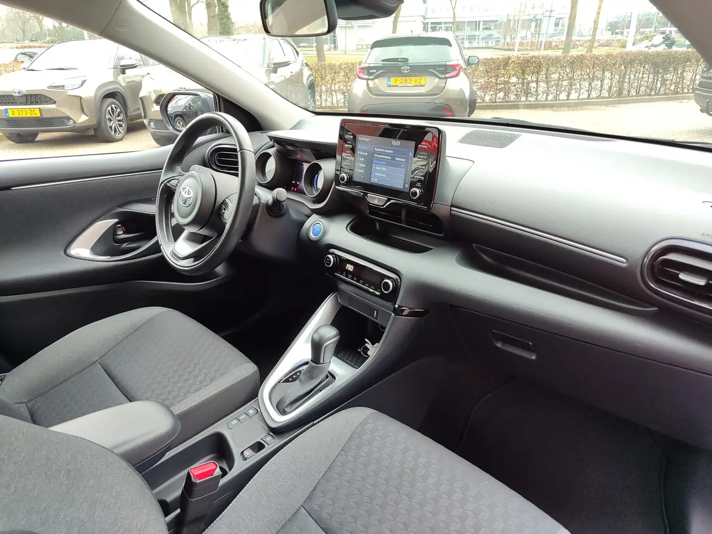 Toyota Yaris 1.5 HYBRID DYNAMIC LED KEYLESS APPLE/ANDROID CLIMA Bleu - 2