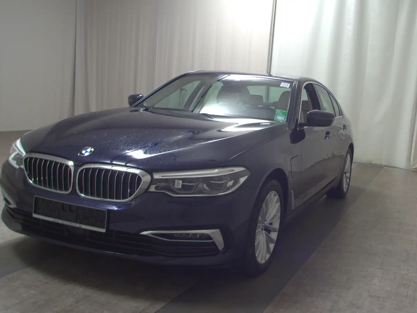 BMW 530 e Luxury-Line Leder Navi LED+ Massage RFK DA+ Blau - 2