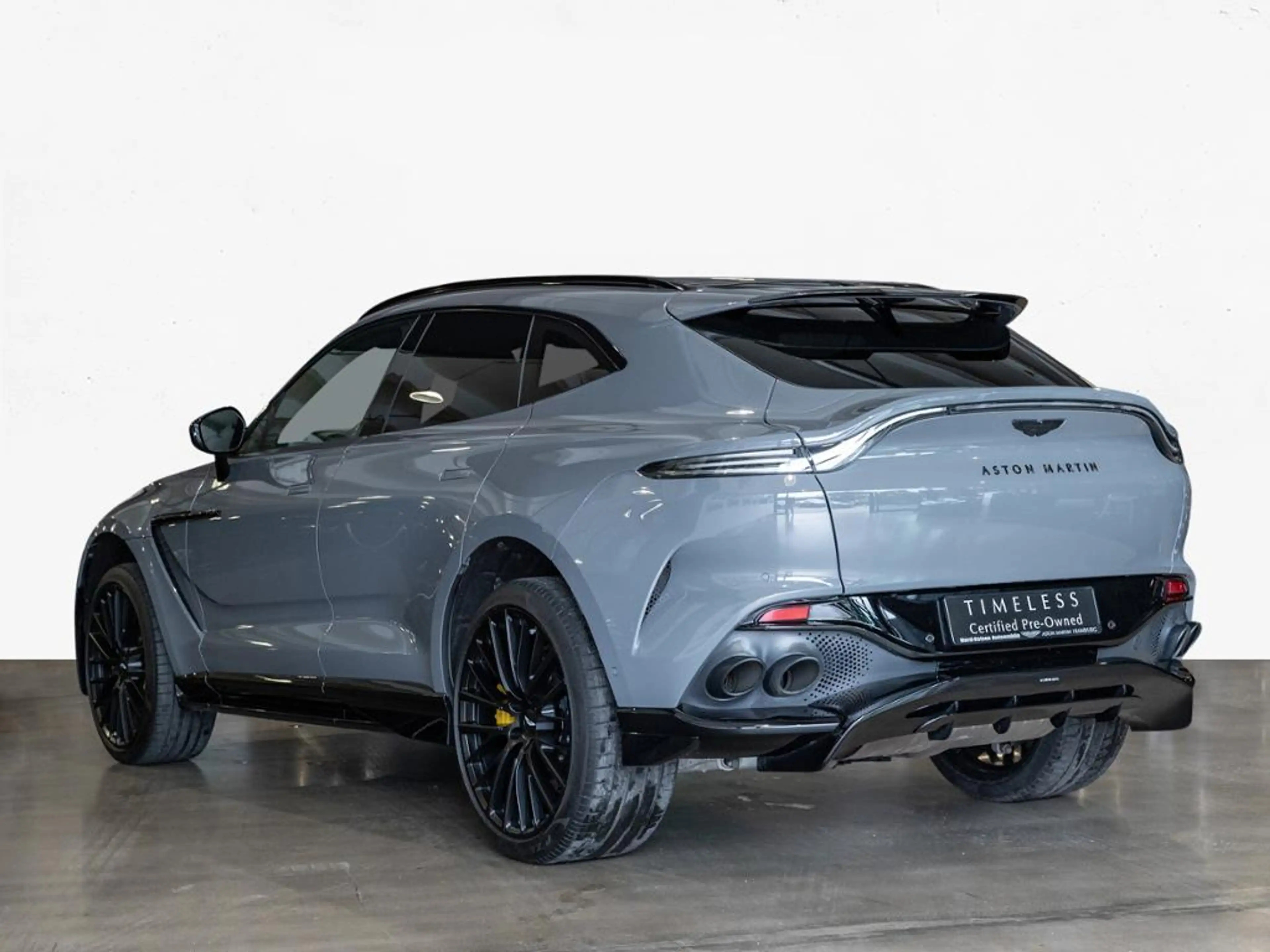 Aston Martin DBX 707 Aston Martin Hamburg — photo 3