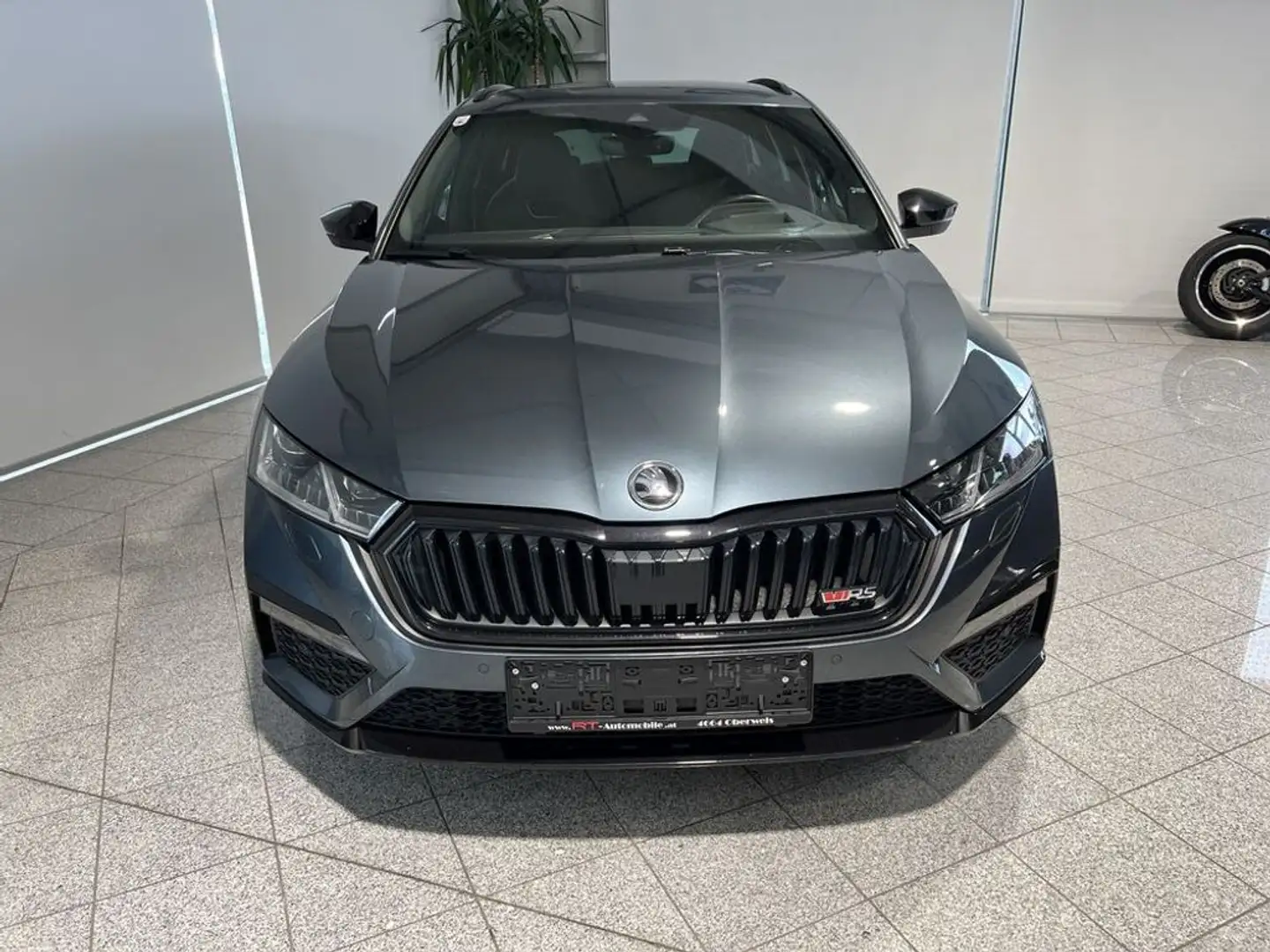 Skoda Octavia RS 4x4 Grau - 2
