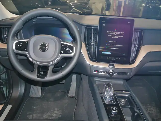Volvo XC60 T6 AWD Geartr. Plus Dark Ansicht 7