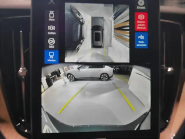 Volvo XC60 T6 AWD Geartr. Plus Dark Ansicht 17