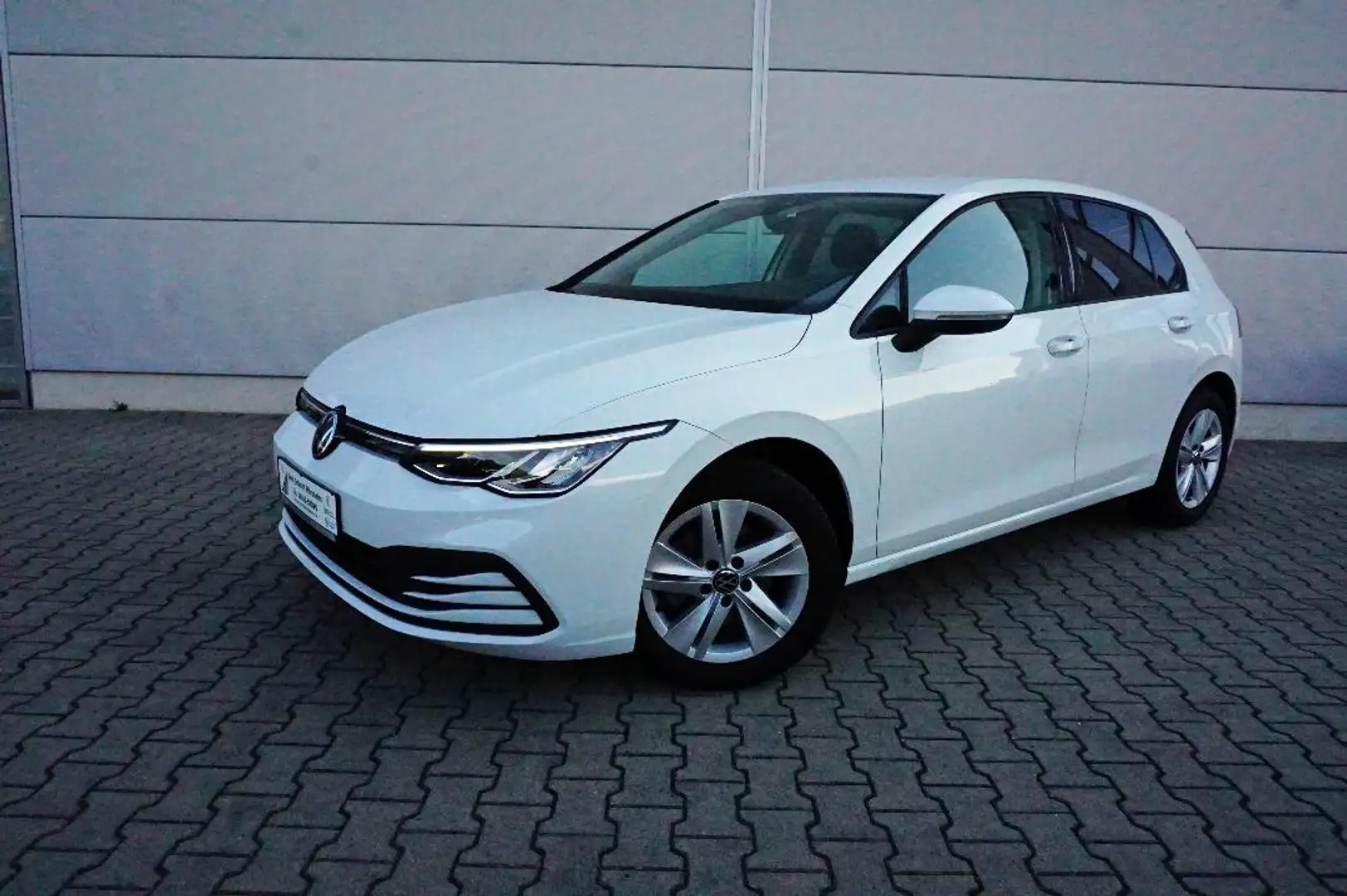 Volkswagen Golf Life 1.5 TSI 6-Gang Navi,LED,ACC,Clima,Sihz Weiß - 2