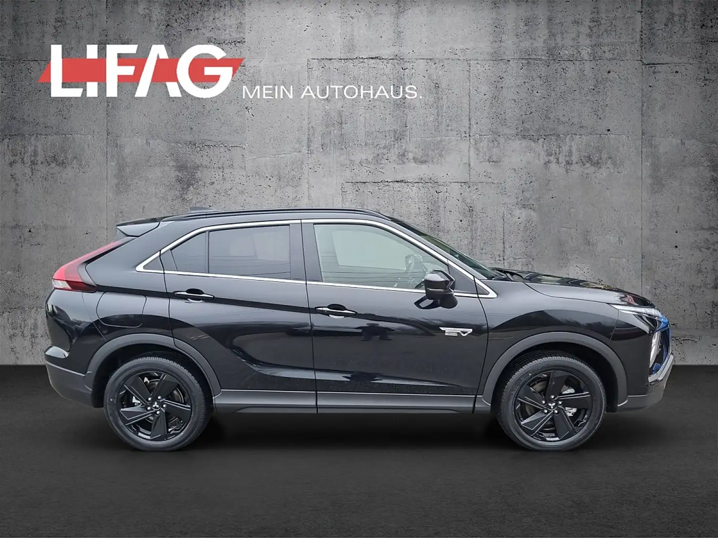 Mitsubishi Eclipse Cross 2,4 PHEV 4WD 45 Jahre Edition CVT Aut. *ab €27.... Schwarz - 2