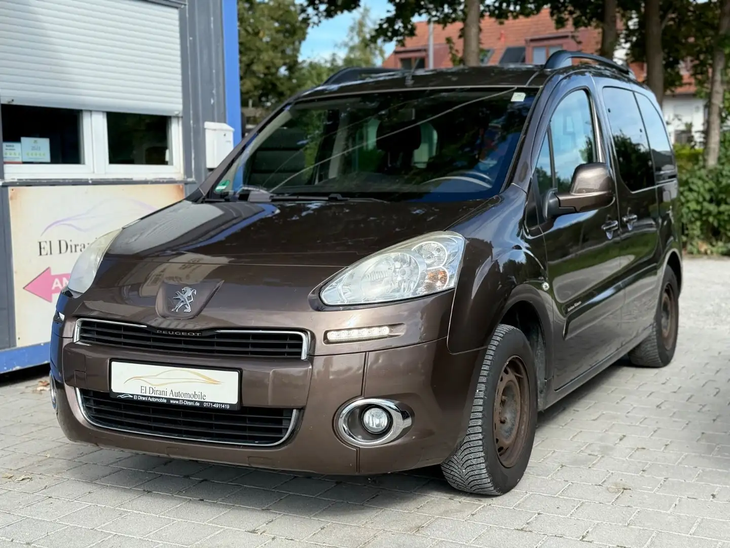 Peugeot Partner 1.6 Tepee Anhängerk/Sitzhz/PDC/Klimaaut/ Braun - 1