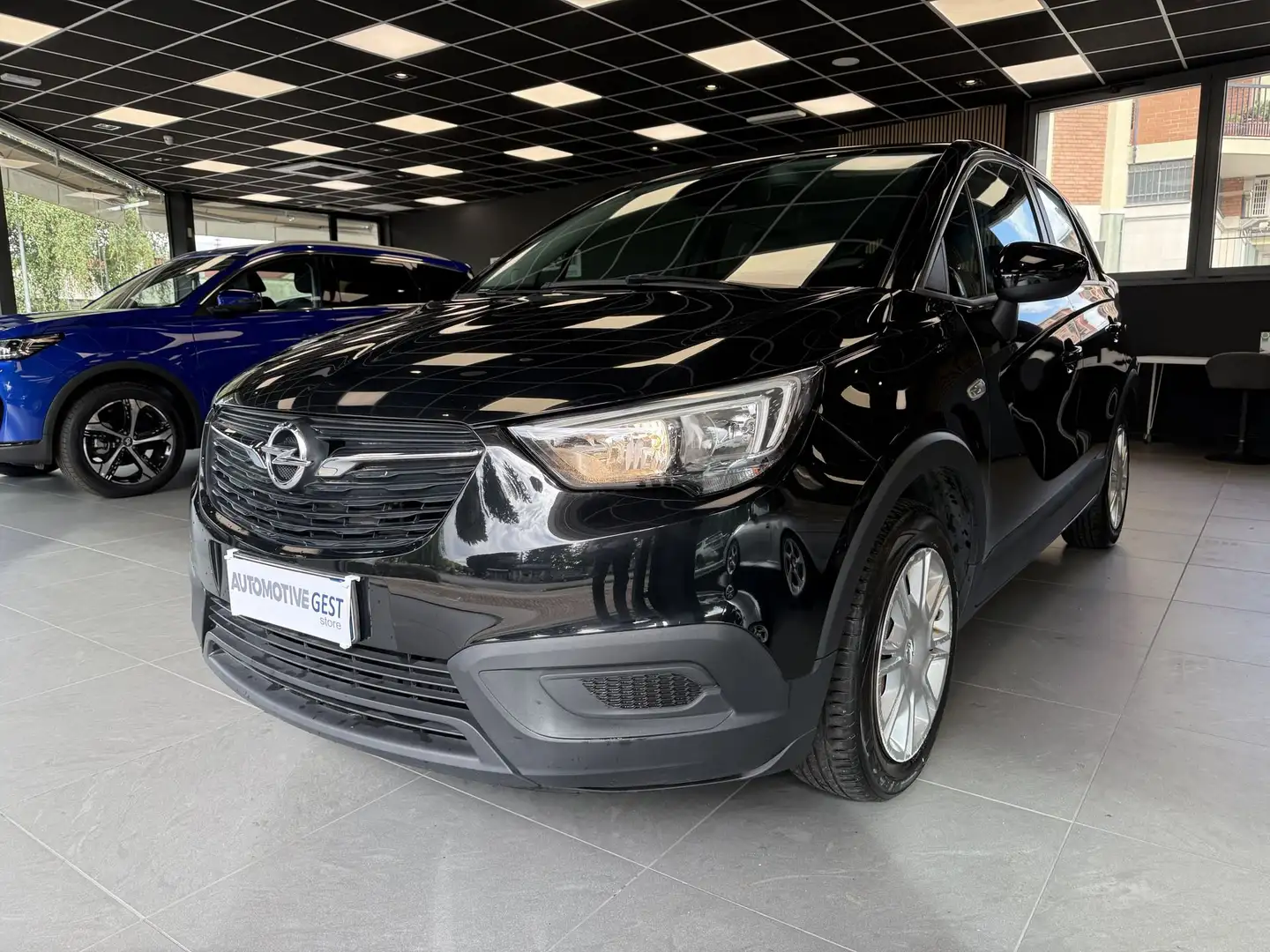 Opel Crossland Crossland X 1.2 12V Advance Zwart - 1