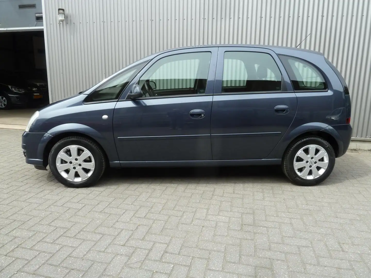 Opel Meriva 1.6-16V Temptation/Automaat/Climate control/Cruise Gris - 2
