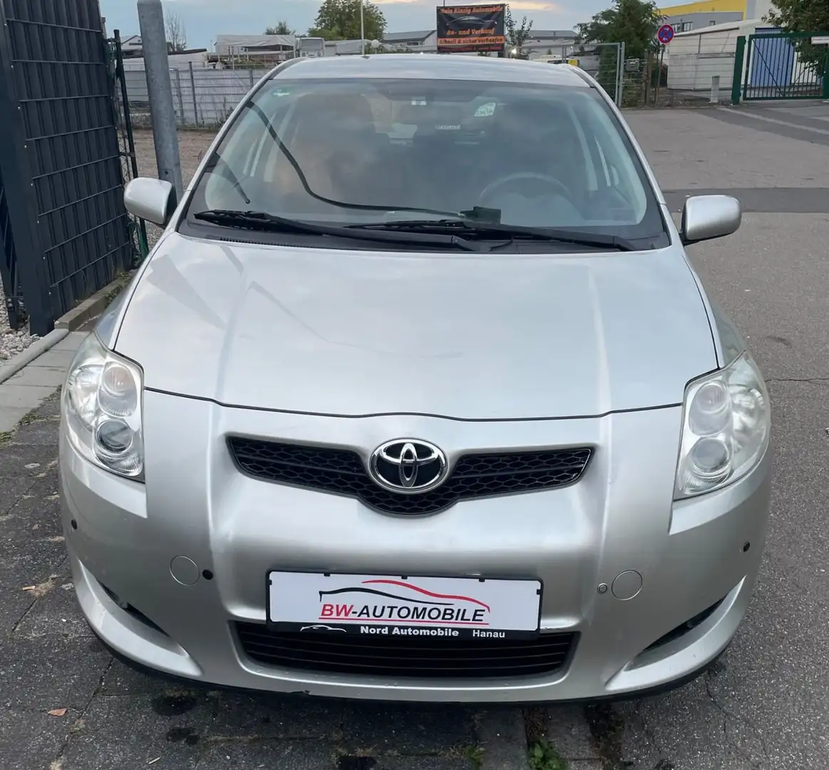 Toyota Auris Sol Silber - 2