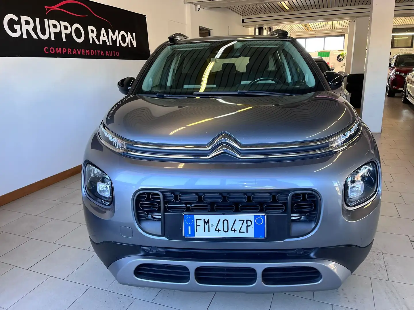 Citroen C3 C3 Aircross I 2017 1.2 puretech Shine 82cv Gris - 2