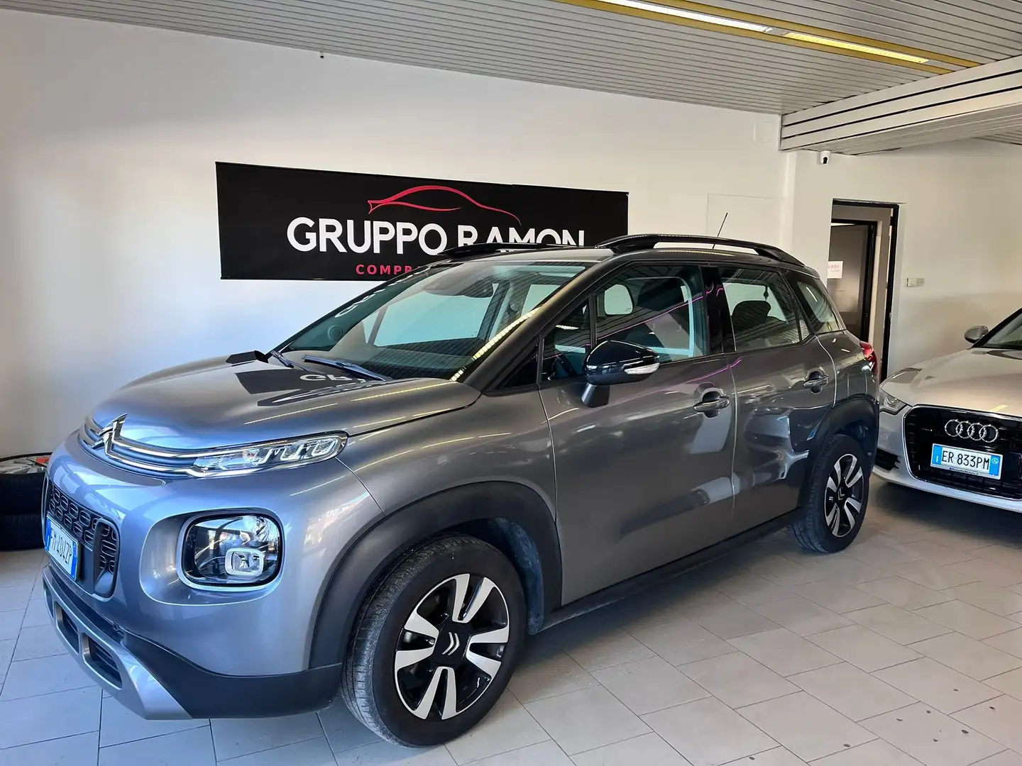 Citroen C3 C3 Aircross I 2017 1.2 puretech Shine 82cv Gris - 1