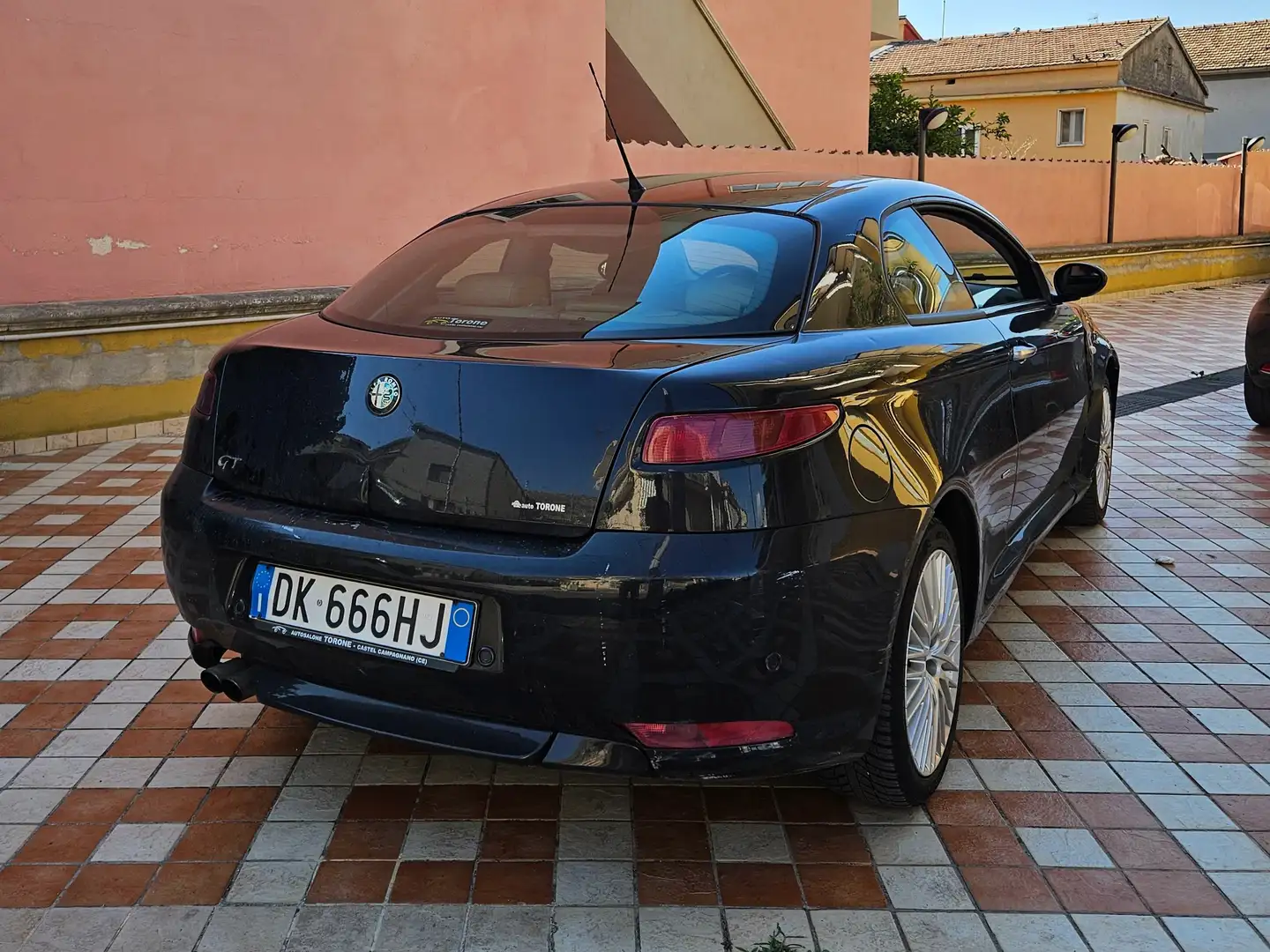 Alfa Romeo GT GT 1.9 jtd mjt Distinctive - 2