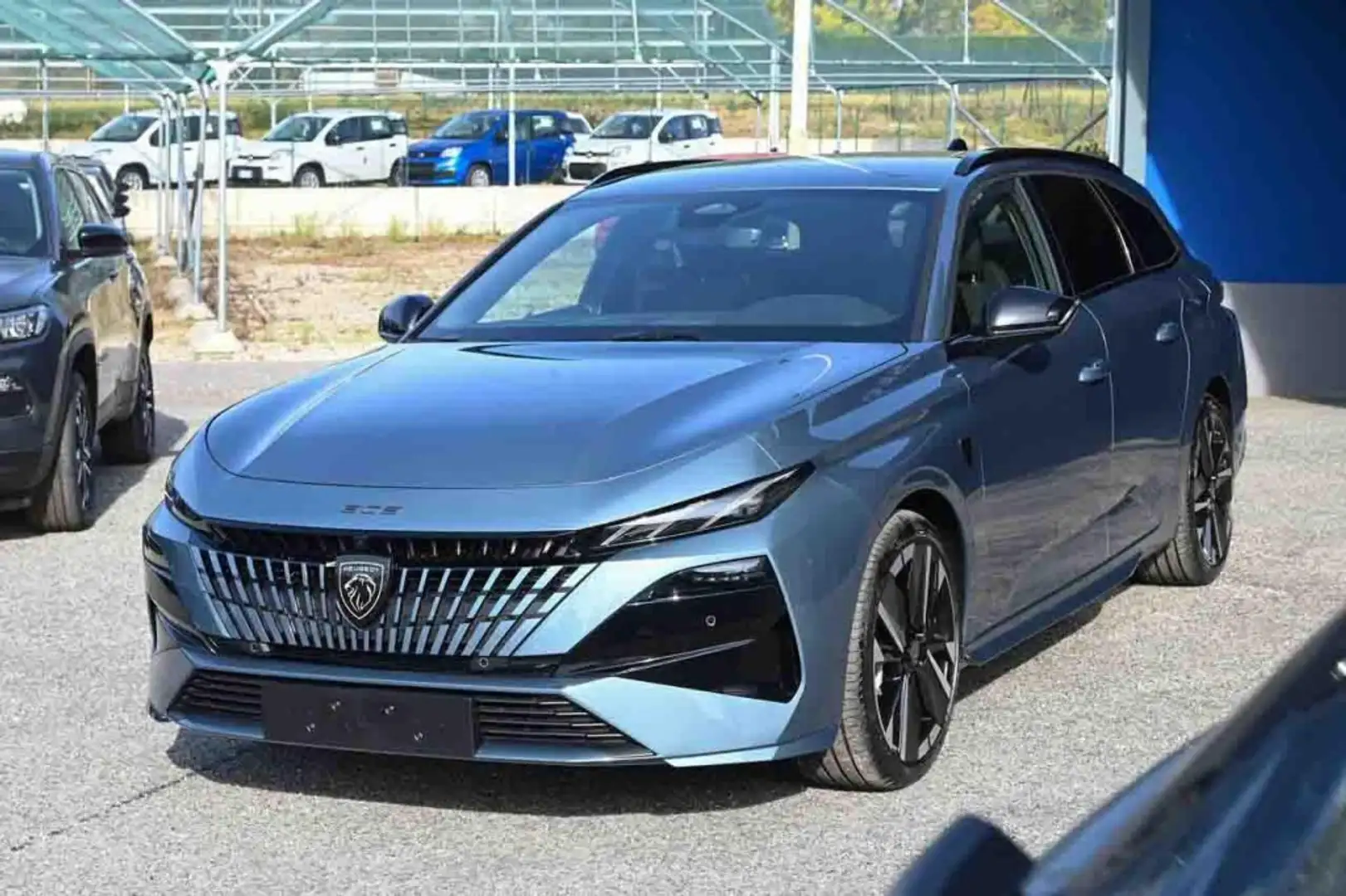 Peugeot 308 SW Plug-in Hybrid 195cv e-DCS7 GT Niebieski - 1