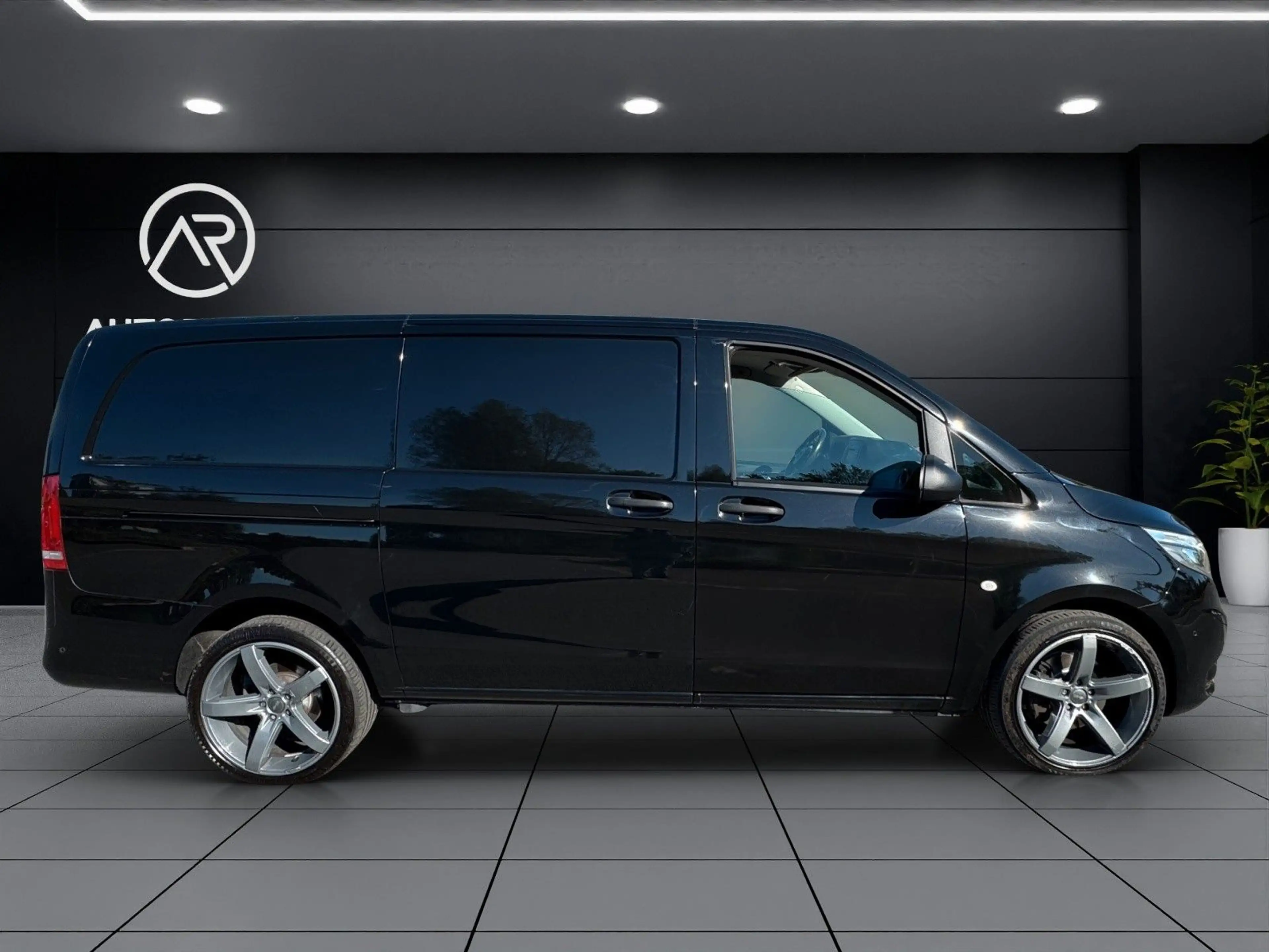 Mercedes-Benz Vito 119-CDI*LANG*LED*KLIMA*NAVI*AHK*KAMERA*