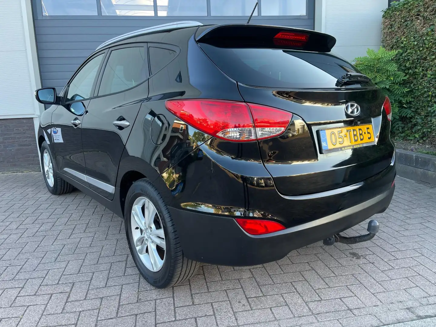 Hyundai iX35 1.6i GDI Style/Camera/Climate-c/Cruise-c/AUX/Trekh Zwart - 2