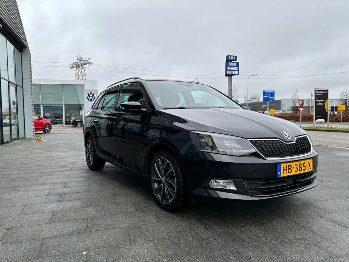 Skoda Fabia 1.2 TSI Edition Zwart - 2