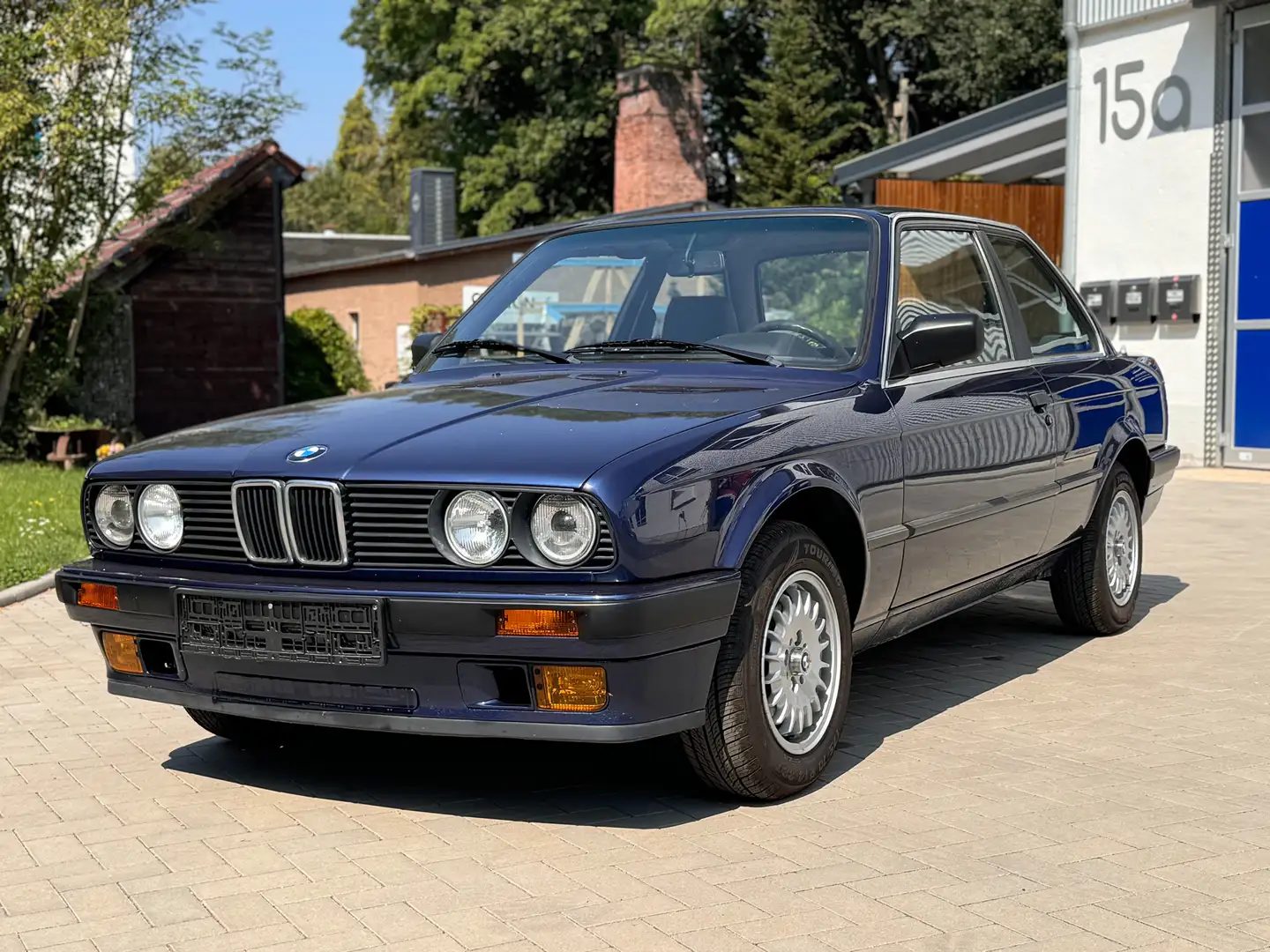 BMW 320 320i Bleu - 2