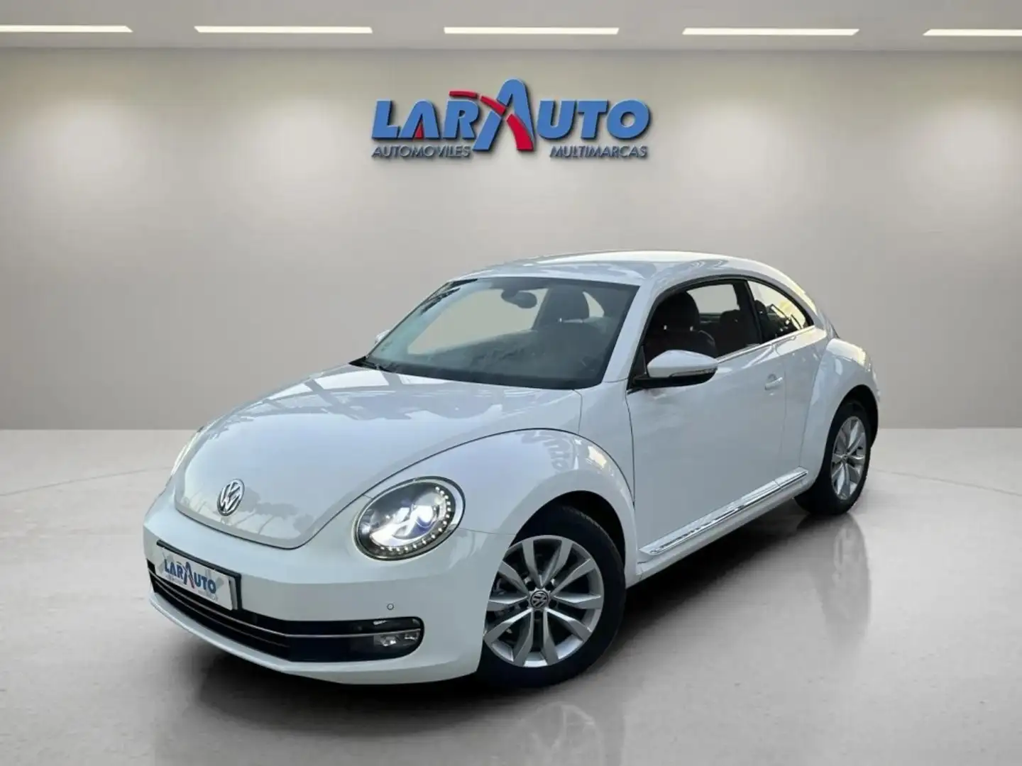 Volkswagen Beetle 1.6TDI Design 105 Blanco - 1