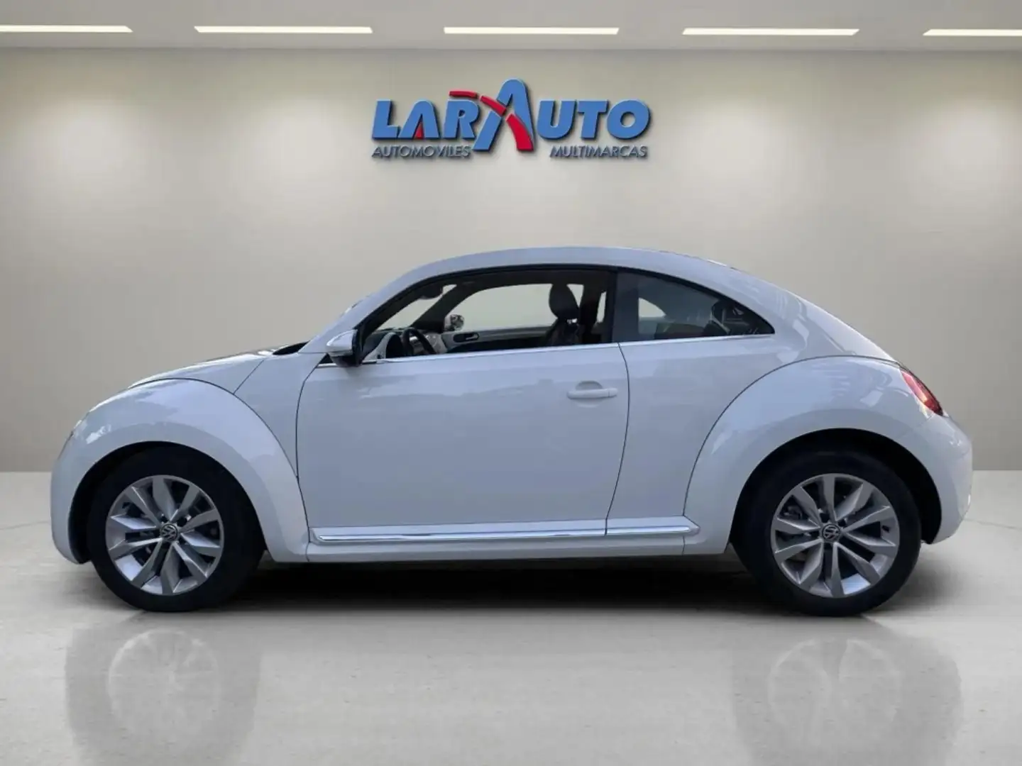 Volkswagen Beetle 1.6TDI Design 105 Blanco - 2