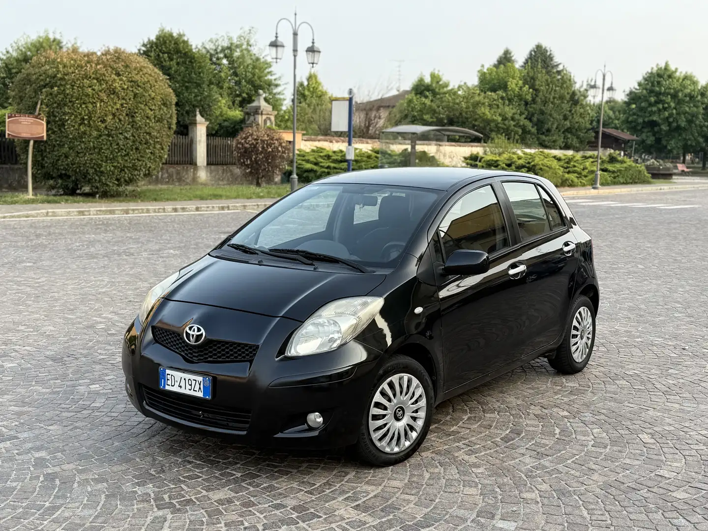 Toyota Yaris 5p 1.3 Benzina  NEOPATENTATA EURO5B - 1