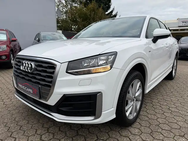 Audi Q2 35 TFSI*AHK*Tempomat***MIT 2 JAHREN GARANTIE