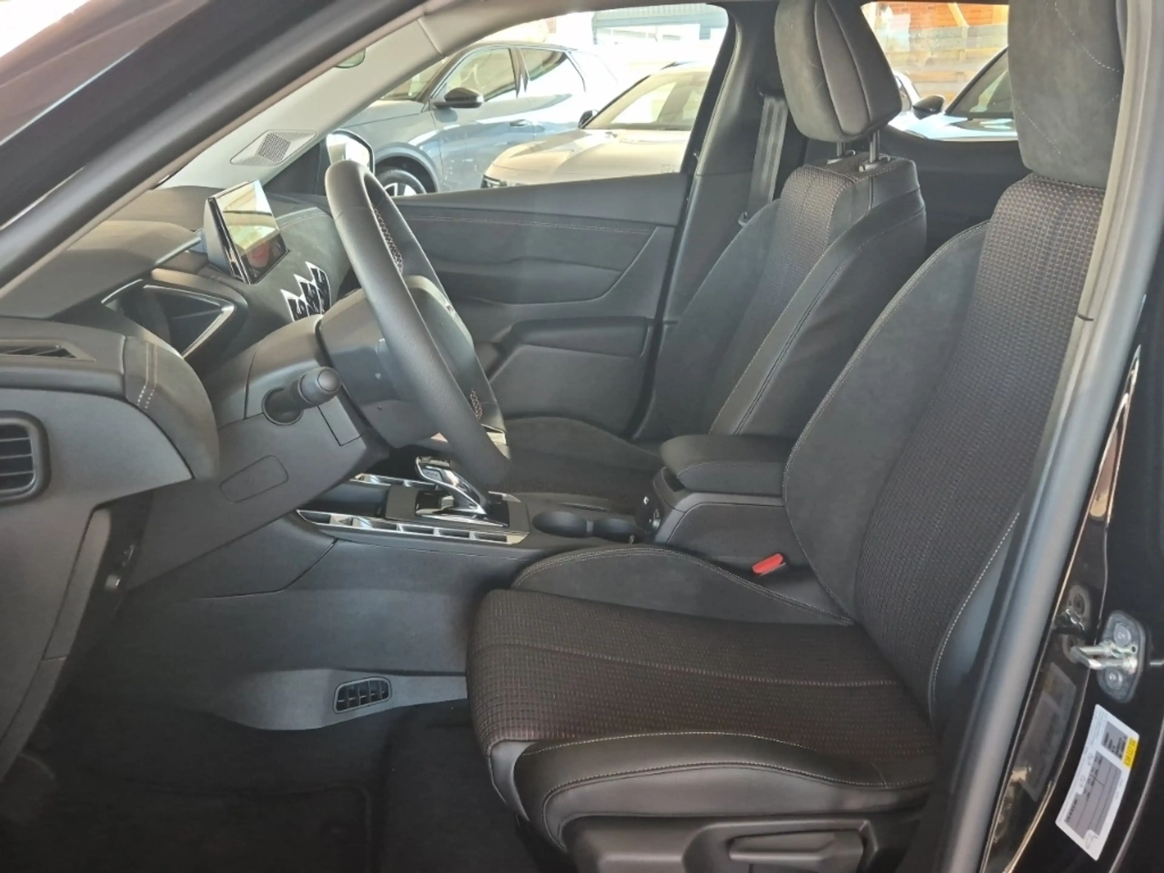 DS Automobiles DS 3 E-Tense Etoile 11kw Shz Navi Kamera 360  Matrix — photo 13