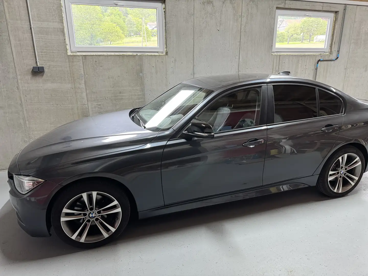 BMW 320 F30 320d xDrive - 2