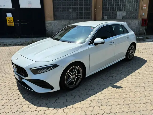 Mercedes-Benz A 200 AMG Line *PRONTA CONSEGNA*
