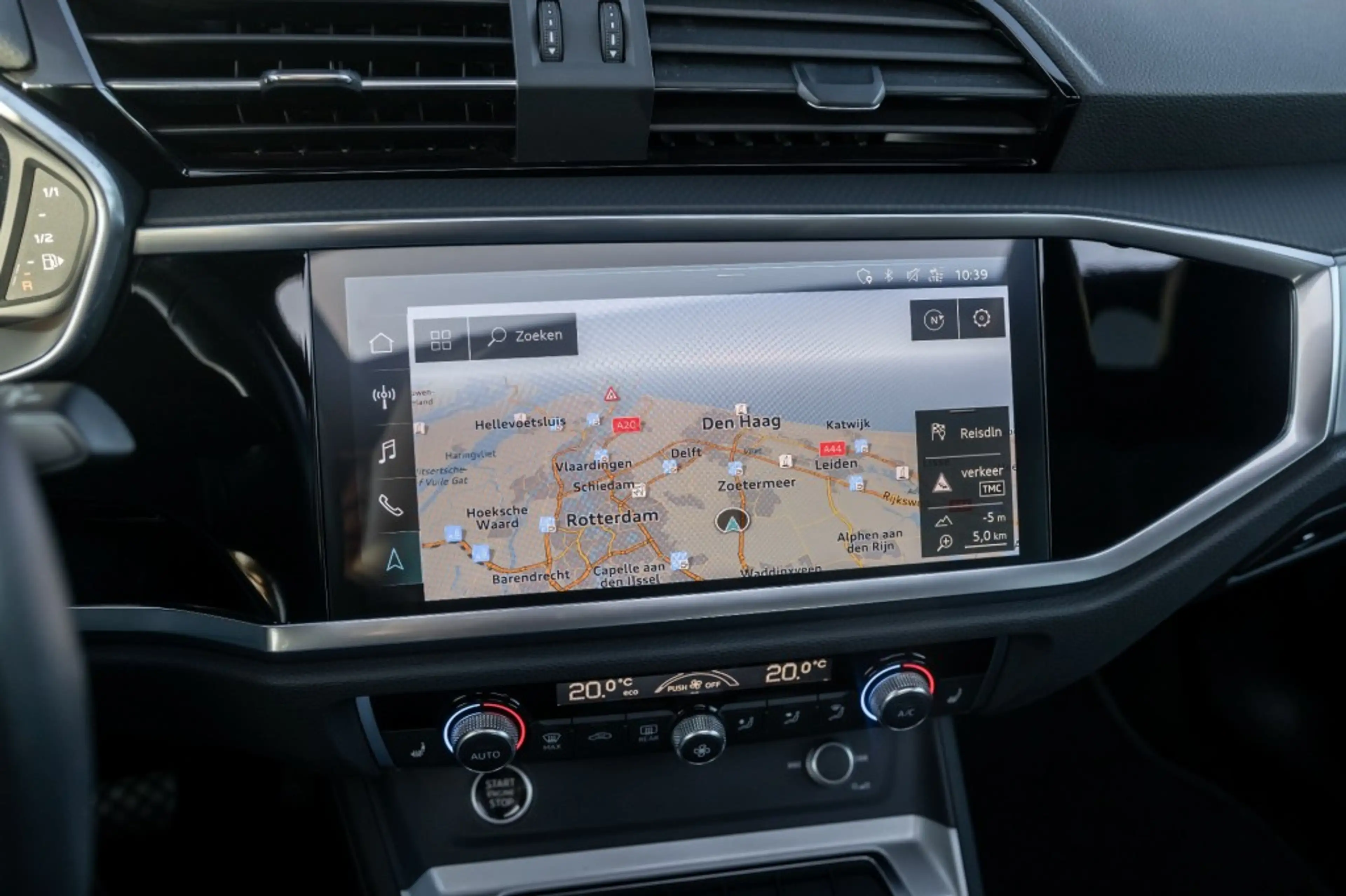 Audi Q3 35 TFSI, S-tronic, Pano/Leer — photo 8