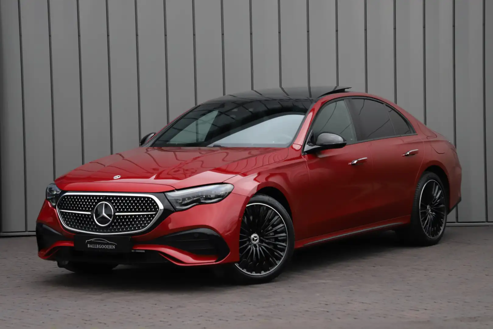 Mercedes-Benz E 400 400e AMG 4-Matic | 381PK | Luchtvering | Achterasb Rouge - 1