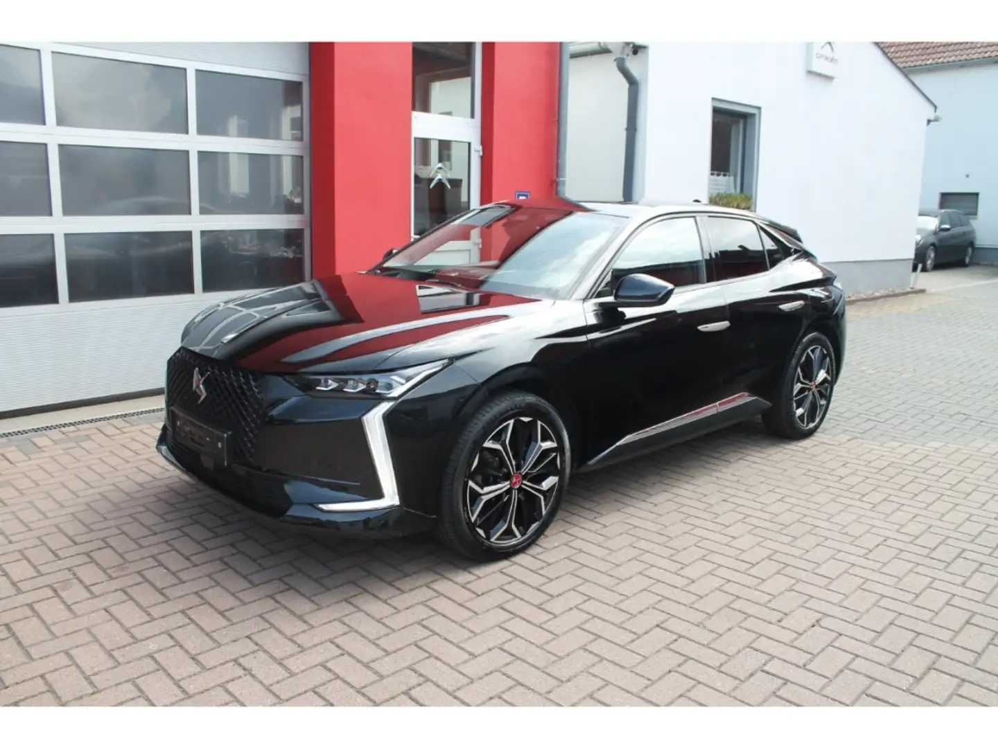 DS Automobiles DS 4 PerfLine+ Hy225 Plug-In Kamera Navi HUD LED Schwarz - 1