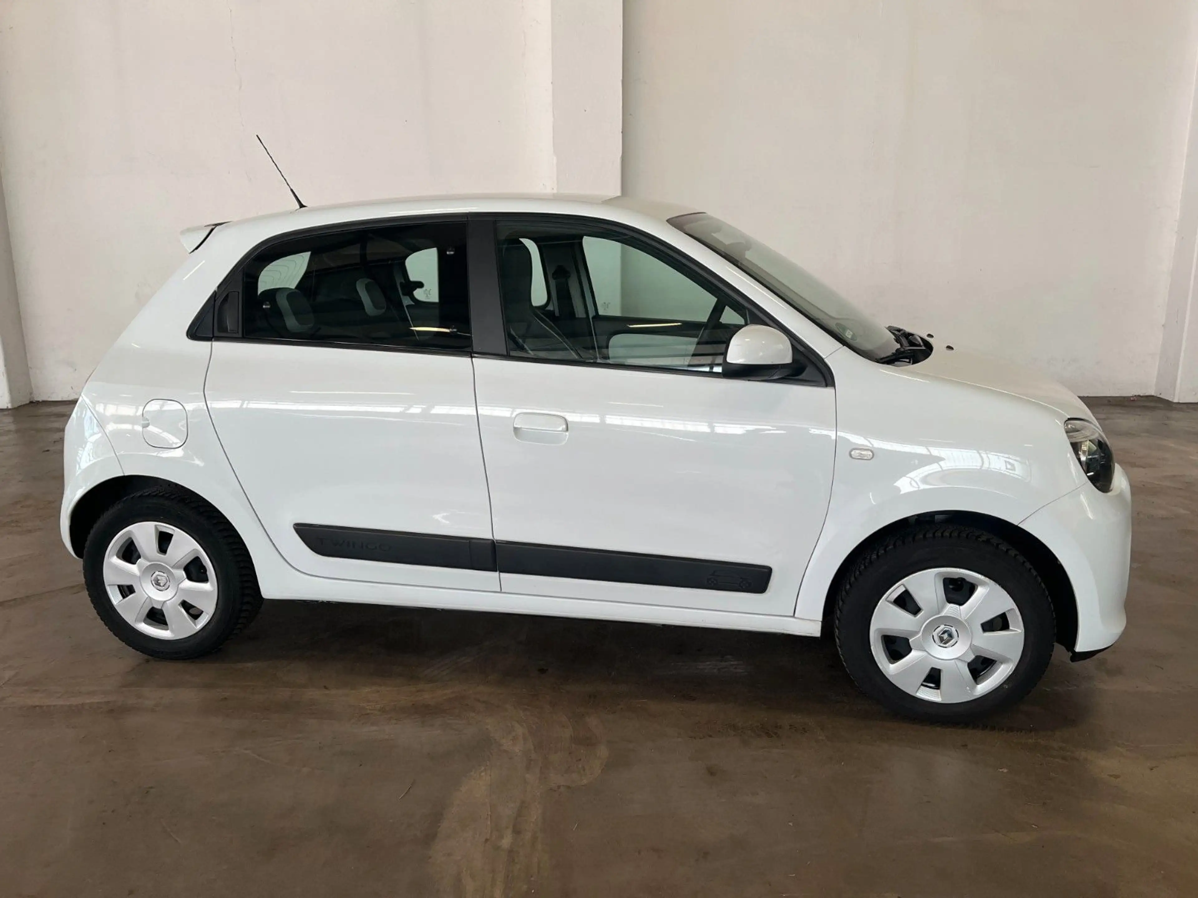 Renault Twingo Experience 1.0 SCe 70 — photo 7