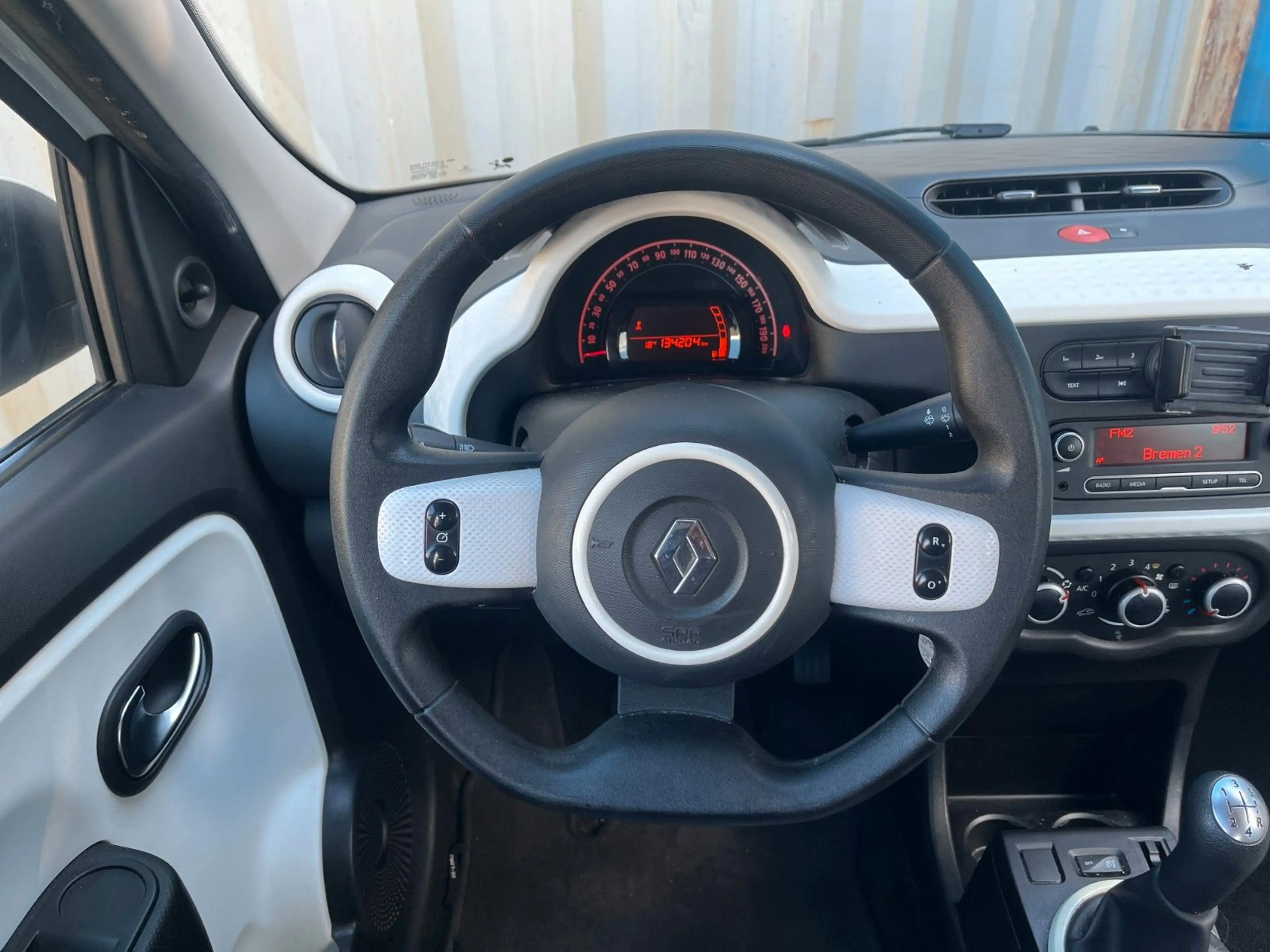 Renault Twingo Experience 1.0 SCe 70 — photo 14
