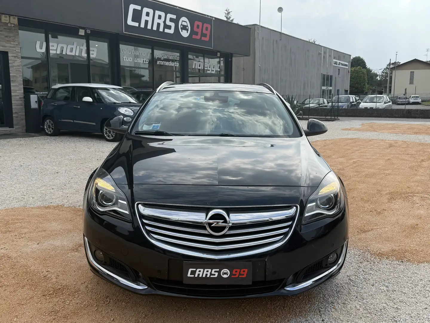 Opel Insignia Sports Tourer 2.0 cdti Cosmo Business 163cv auto Nero - 2