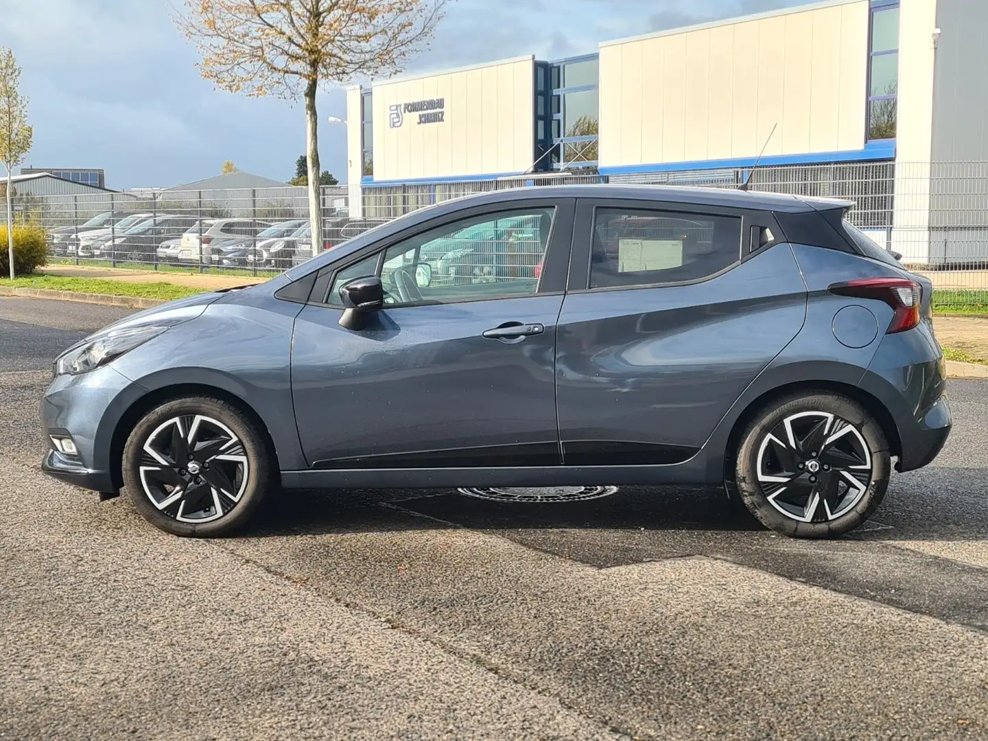 Nissan Micra N-Design*SHZ*Tempo*RFK*PDC*CarPlay*SHZ* Grau - 2