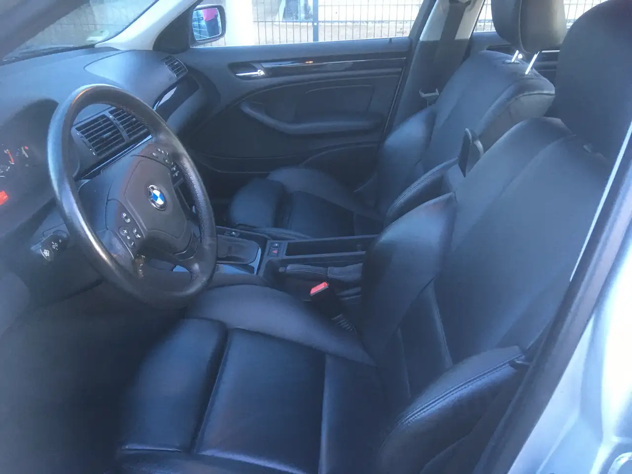 BMW 320i, foto 7