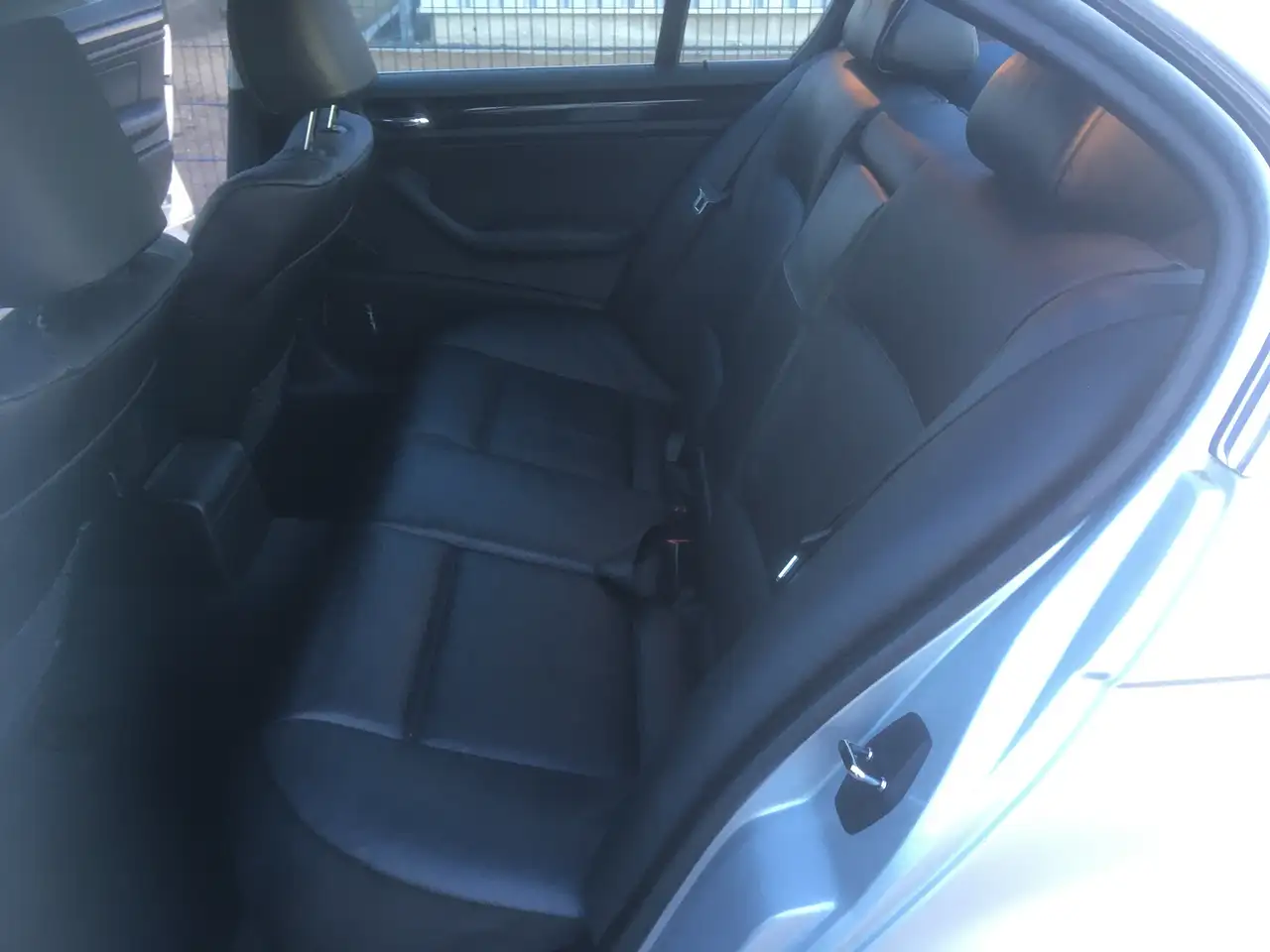 BMW 320i, foto 9