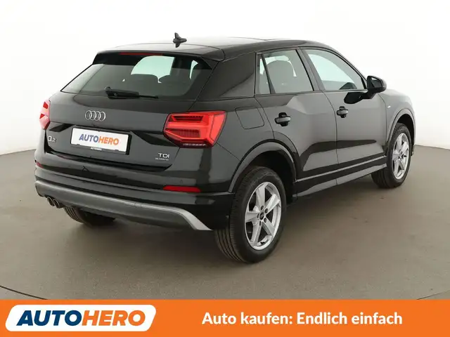 Audi Q2 view 6