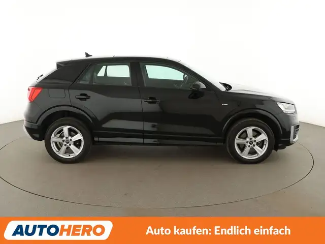 Audi Q2 view 7