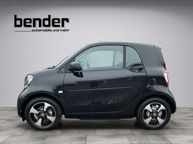 smart forTwo EQ*JBL-SOUND*LED*KAMERA*SITZHZG*AMBIENTE*