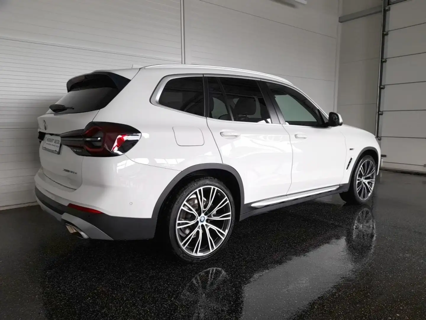 BMW X3 30e PHEV 4x4 Aut. *21 ZOLL / LASER LED / NAVI / LIVE COCKPIT PROF. / AHK & 360° KAMERA / HEAD-UP / SITZBELÜFTUNG* Weiß - 2
