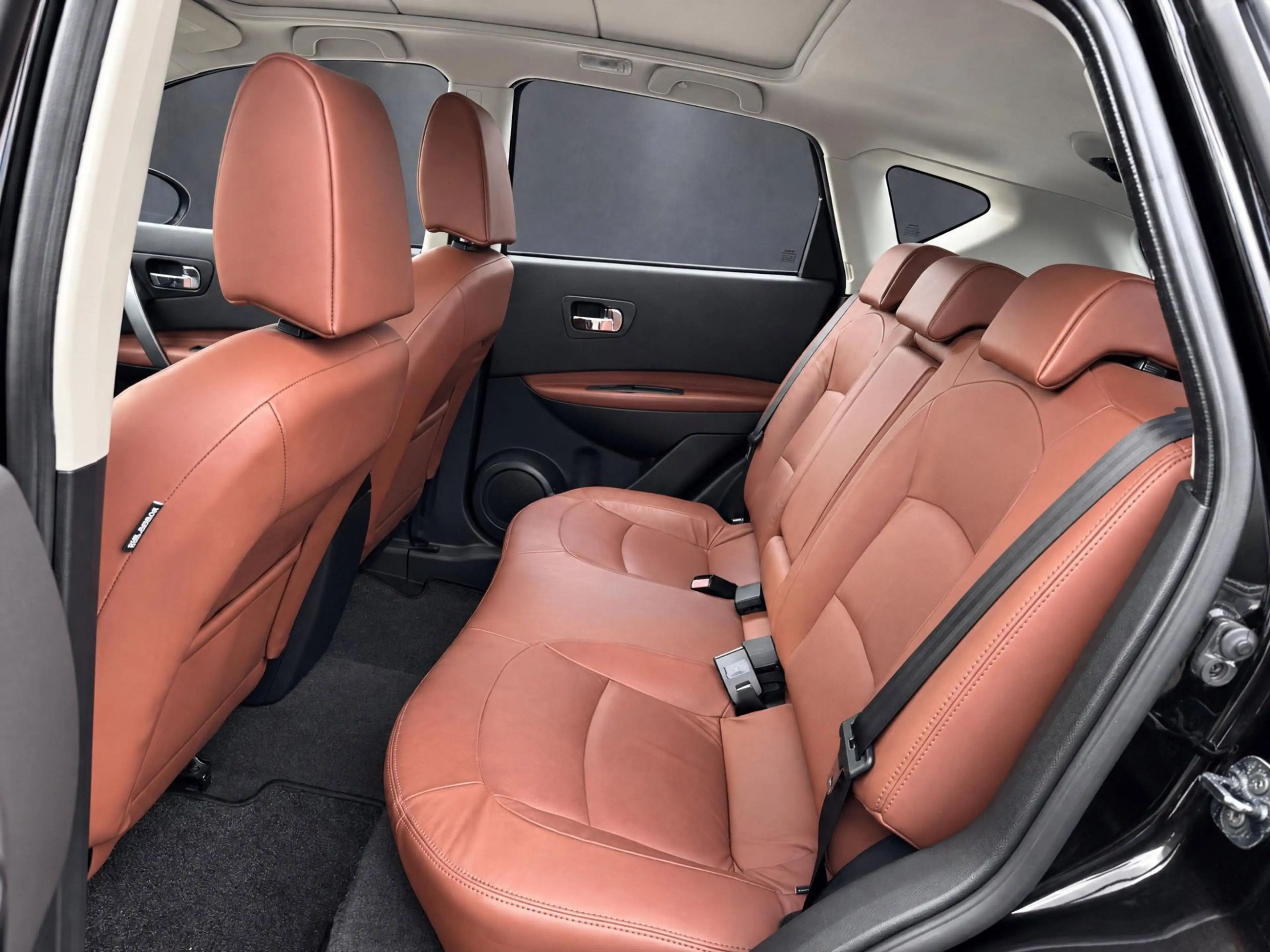 Nissan Qashqai 2.0 Tekna met Panorama dak !!! Leder !!! Camera !! — photo 13