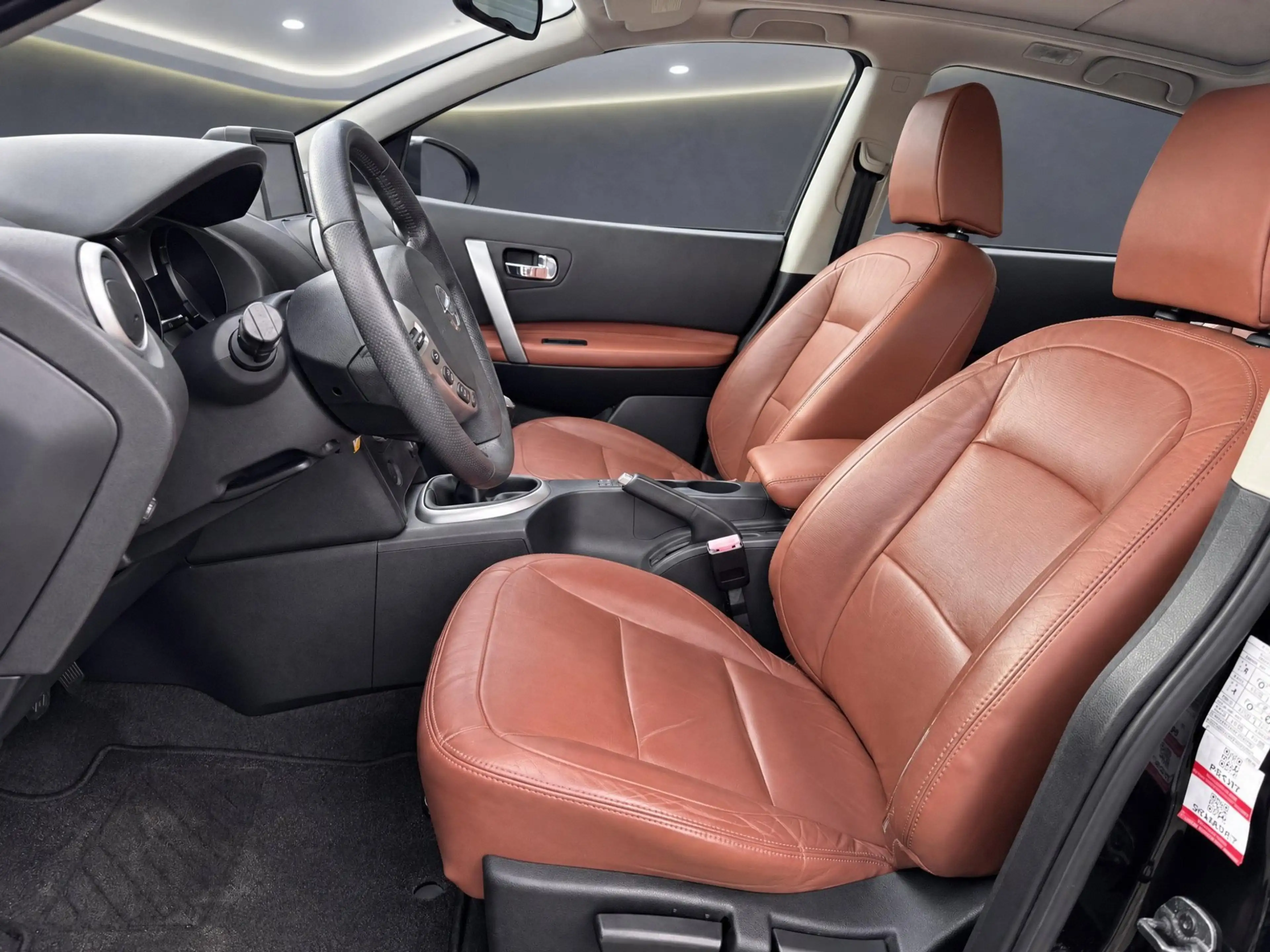 Nissan Qashqai 2.0 Tekna met Panorama dak !!! Leder !!! Camera !! — photo 12