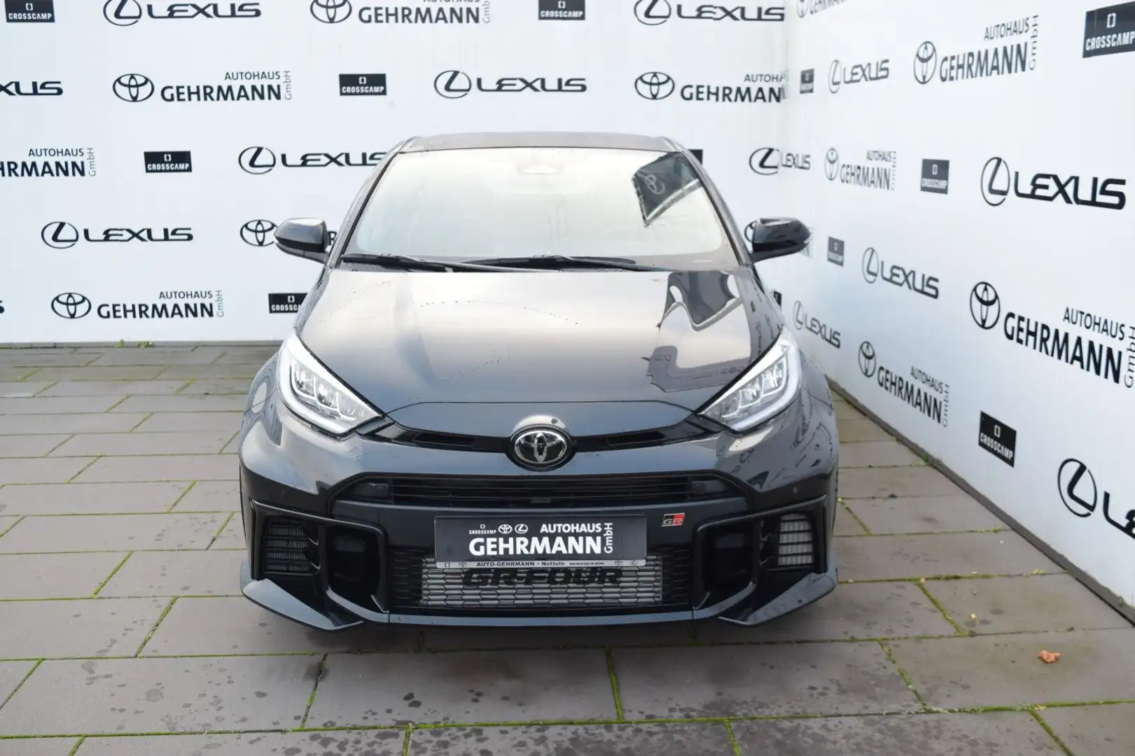 Toyota Yaris GR *High-Perfomance* Automatik* Schwarz - 2