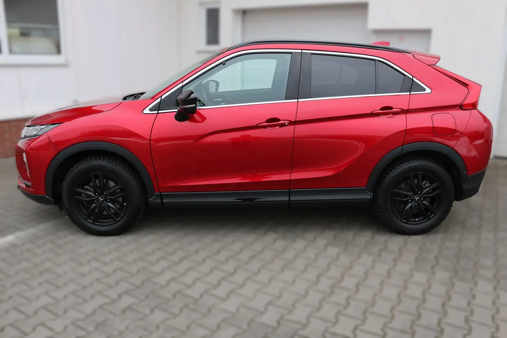 Mitsubishi Eclipse Cross Diamant Edition+ Winterpaket +AHK+LED Rouge - 2